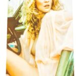 Leticia Brédice Instagram – Feliz 
Febrero 
Gracias 
Siempre Gracias respeto y amor 
Gracias