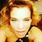 Leticia Brédice Instagram - @lalilalig Así.. mi amor @nicogarciahume @barbara_lombardo @agosfabrizio Vos , vos ... Feliz día Te love