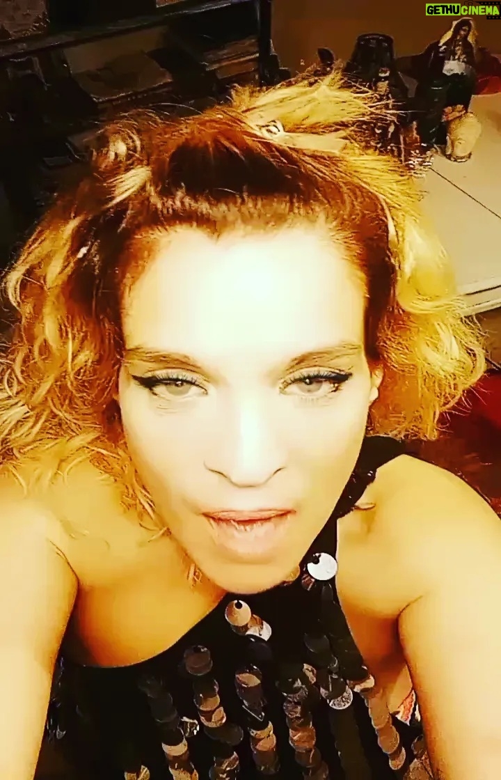 Leticia Brédice - 2.3K Likes - @lalilalig
Así.. mi amor
@nicogarciahume
@barbara_lombardo
@agosfabrizio
Vos , vos ...
Feliz día
Te love