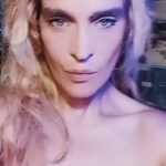 Leticia Brédice Instagram – Hoy 
Empieza
Todo

Siempre lo
Maravilloso 
Paz
Amor
Abrázame
Te amo 

Gracias a dios 
Corazón 
Gracias 
Es la oración.