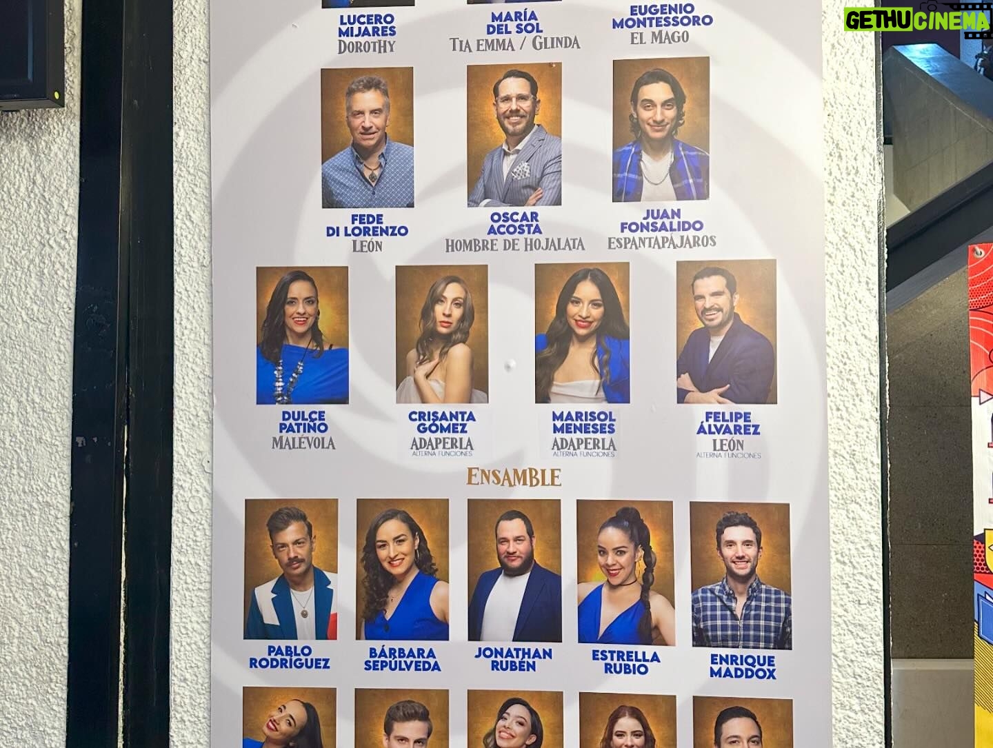 Leticia Calderón Instagram - @magodeozoficial Una obra que deben disfrutar. Y hoy merecido homenaje para @mariadelsol10 Tod@s están increíbles.
