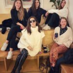 Leticia Dolera Instagram - ESTRENAMOS LA MARCELA EN MADRID EL 26 de ABRIL EN EL TEATRO de @scervantina Es la primera vez que dirijo teatro (dirigí una vez Microteatro) y lo hago muy bien acompañada. El monólogo está protagonizado por @celiafreijeiro con un texto de María Folguera a partir del capítulo XIV de Don Quijote de la Mancha de Miguel de Cervantes. El Diseño del espacio escénico es de @pablochavesmaza El Diseño de iluminación de @lolabarrosoiluminacion Ayudante de iluminación: @elenaalejandrernauer El Diseño de vestuario es de @marta_murillo_arias Diseño de sonido: @pabl0.music  Directora de producción: @milena___suarez  Ayudante de producción: @paula_pinaa Coordinación @scervantina: @anacarreraslopez, @jaime.dallcante La Edición de visuales es de Ana Caro  @acm_xvi El Diseño gráfico y de este precioso cartel es de @jesusbosqued.art Una producción de @scervantina con el apoyo de @culturagob y @fundlacaixa NOS VEMOS EN EL TEATROOOOOOO 🔥🔥🔥