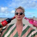 Letrux Instagram - “Vou te esperar Feitiço, vai rolar” 🦒🍷 Gente foi flerte revival, a diva amou! ❤️ #Letrux #Diva #AmoSaoBraz
