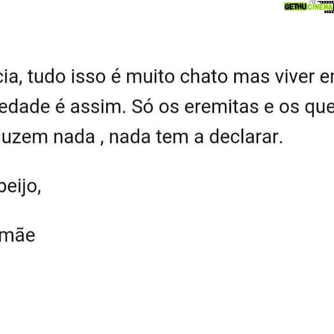 Letrux Instagram - aniversário daquela que me possibilitou existir aqui na terra: minha mãe Sônia ❤️ minha mãe me ensinou a amar a natureza e a mesmo delirando dentro da espiritualidade, ter consciência pragmática da vida (a foto 9 é de 2016, eu estava reclamando de alguma saga que estava enfrentando pra abrir o meu Mei e ela me respondeu isso, hahaha! morro de rir relembrando) muita contemplação e muita neurose hahaha combinação curiosa e cômica. prato cheio pra virar palhaça. hoje ela faz 70 anos e eu me emociono pensando nessa jornada ✨