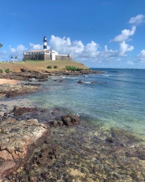 Letrux Instagram - agradeço, salvador. 
por tudo no talo: axé, amor, piriri e emoções 🖤
até a próxima 🥲✨