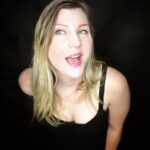 Leva Bates Instagram - Hey hey there!