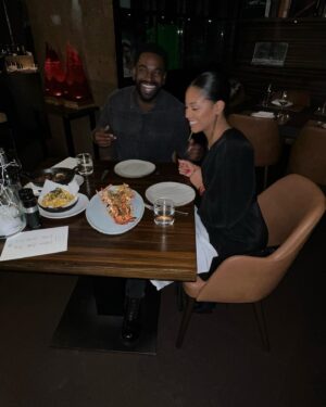 Lex Scott Davis Instagram - 4 years of Marriage. 35,040 hours of good times. 🤞🏽🖤 @itsmomcrae