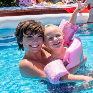 Lexi DiBenedetto Instagram - There’s a really loud pool party happening tonight! On @nickelodeon 7/6c