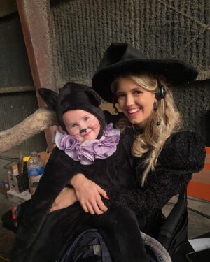 Lexi DiBenedetto Instagram - The SAG strike is over!! 
So let’s extend spooky season 🫡
A Really Haunted Loud House now streaming on @paramountplus