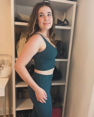 Lexia Hayden Instagram - Comfortable like your own skin 
@glowmode_official 
 Code: ballet74(15% off).
@glowmode_official only #GLOWMODE, #GLOWMODEonpointe
#Glowmode #Glowmodecolors 
GLOWMODE FeatherFit™ Deep V Wrap Bodysuit
13057854

GLOWMODE FeatherFit™SportsRomper
13057685

GLOWMODE FeatherFit™ Cut-Out Bodysuit
13057968

GLOWMODE FeatherFit™ Cross Back Tu
mmy Control Shapewear Jumpsuit
13057889