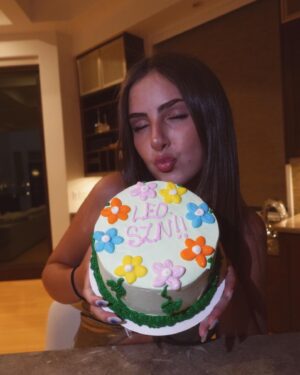 Lexy Kolker Instagram - leo szn😈
