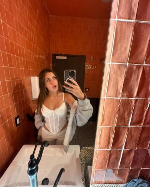 Lexy Kolker Instagram - pics or it didn’t happen