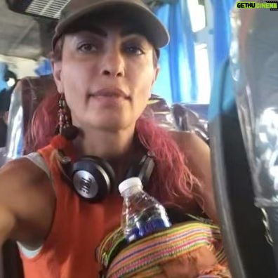Leyla Bilginel - 2.2K Likes - Çok keyifli anlar anılar!Otostop yaparak bir ay dolaştım Kuzey Thailand. O kadar çok şey kazandırdı Kİ bu gezi bana! Muazzam anılarım hikayelerim olmasının yanında hiç bilmediğim çok detaya kültürel yapıya sahip olan dünyamızı tanıdım! Okuyan mı gezen mi? Ya peki sizce canlar okuyan mı çok şey bilir gezen mi? Ve otostop yaparak dünyayı dolaşmak isteyenler var mı aramızda? 🥰👍 not: sola kaydırın lütfen!