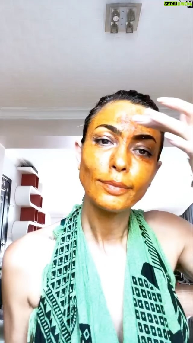 Leyla Bilginel - 7.5K Likes - Goji Berry maskesi doğal yağların ve dünyanın en muhteşem meyvesiyle bir araya gelerek oluşan bu muhteşem maskeyi bir kez olsun herkes denemeli! Zaten bir kez deneyen neden bahsettiğimi anlayacaktır! @leylabilginel.shop #gojiberrymaskesi