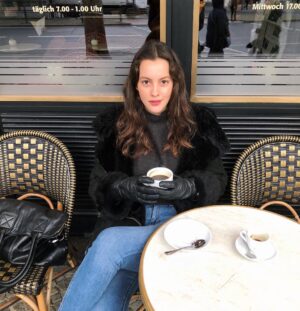 Leyla Feray Instagram - ❄️