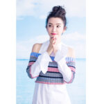 Li Bingbing Instagram – 🌞🐬🌴☁️🌊猜猜我在哪？