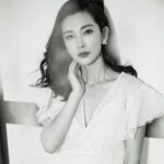 Li Bingbing Instagram – Good Morning🌻🌞 #morning