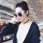 Li Bingbing Instagram – 发现了新功能：一次可以分享多张照片啦！😆😋👏