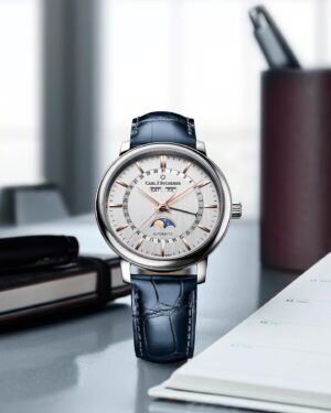 Li Bingbing Instagram - @CarlFBucherer Happy to wear the stunning timepiece in every treasuring moment.
 
#CarlFBucherer
#Lucerne1888
#AdamaviFullCalendar