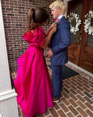Lia McHugh Instagram - Prom 💓
