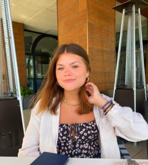 Lia McHugh Instagram - “Laugh” - Shea