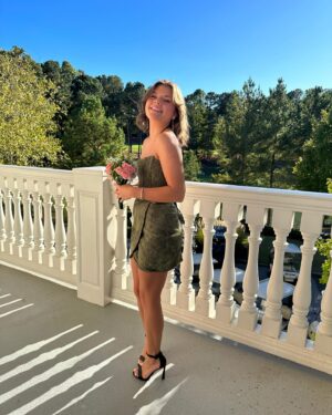 Lia McHugh Instagram - Senior Hoco !!