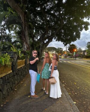 Lia McHugh Instagram - Hawaii dump 🌴