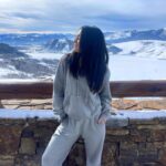 Liana Ramirez Instagram - finally posting about WY❄️