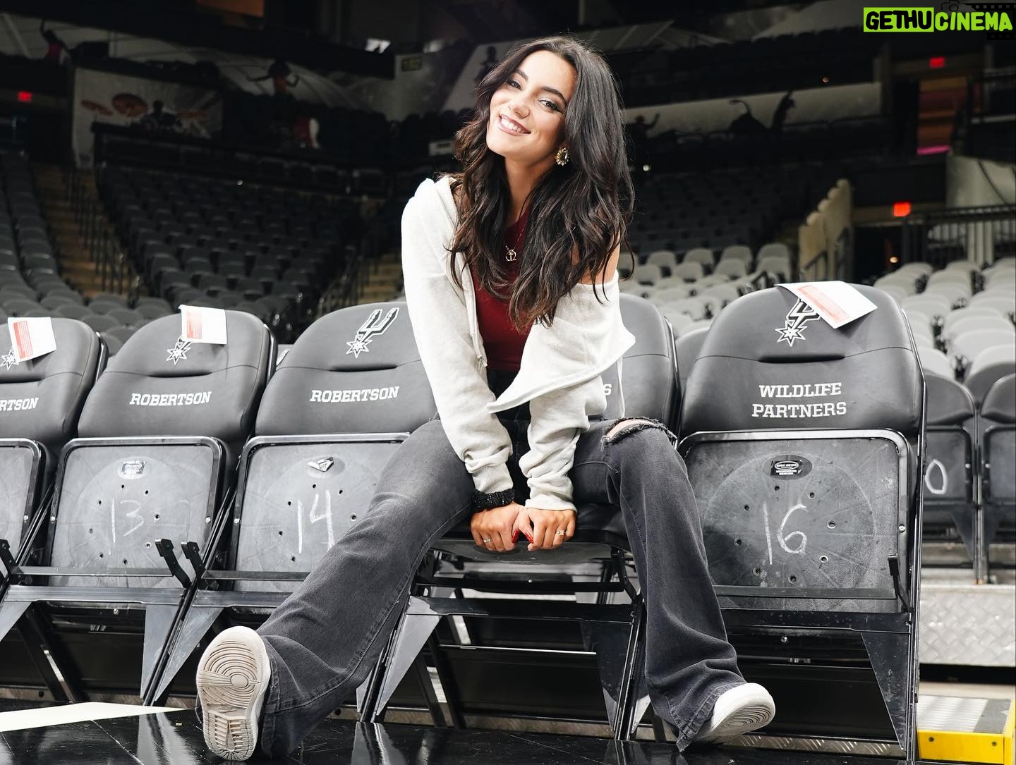 Liana Ramirez Instagram - whole place to myself🏀 @spurs