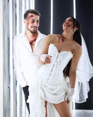 Liana Ramirez Instagram - till death do us part🪦 #happyhalloween 
📸: @dylanlujano 
💋: @sammiezavala