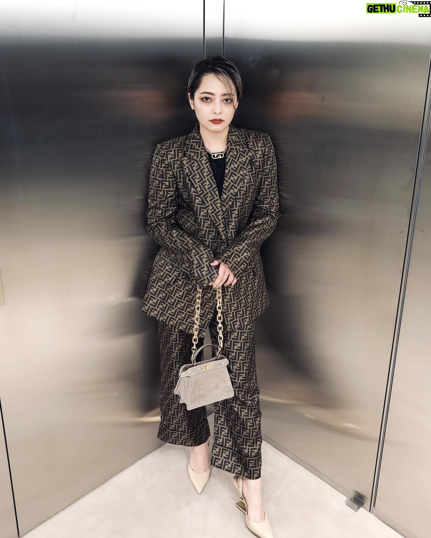 Licaxxx - 3.6K Likes - @FENDI Winter collection ‘23 has come!
@stefanopilati & @mrkimjones
#PR
#FendiWinter
#FENDI