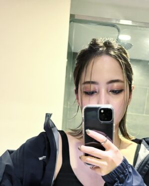 Licaxxx Instagram - Photo Dump in 🇨🇳🇭🇰

1, ready for @all_club_ ⚡️
3, 上海蟹 in Shanghai🦀❤️
4, @axis.chengdu 🪩
5, 三星堆博物館💫
6, Sci-fi city Chengdu 🌃
7, Killer Hot Pot in 四川🔥
9, Shrimp dumplings noodle🍤
10, chillin’Hong Kong cruise ⛴️