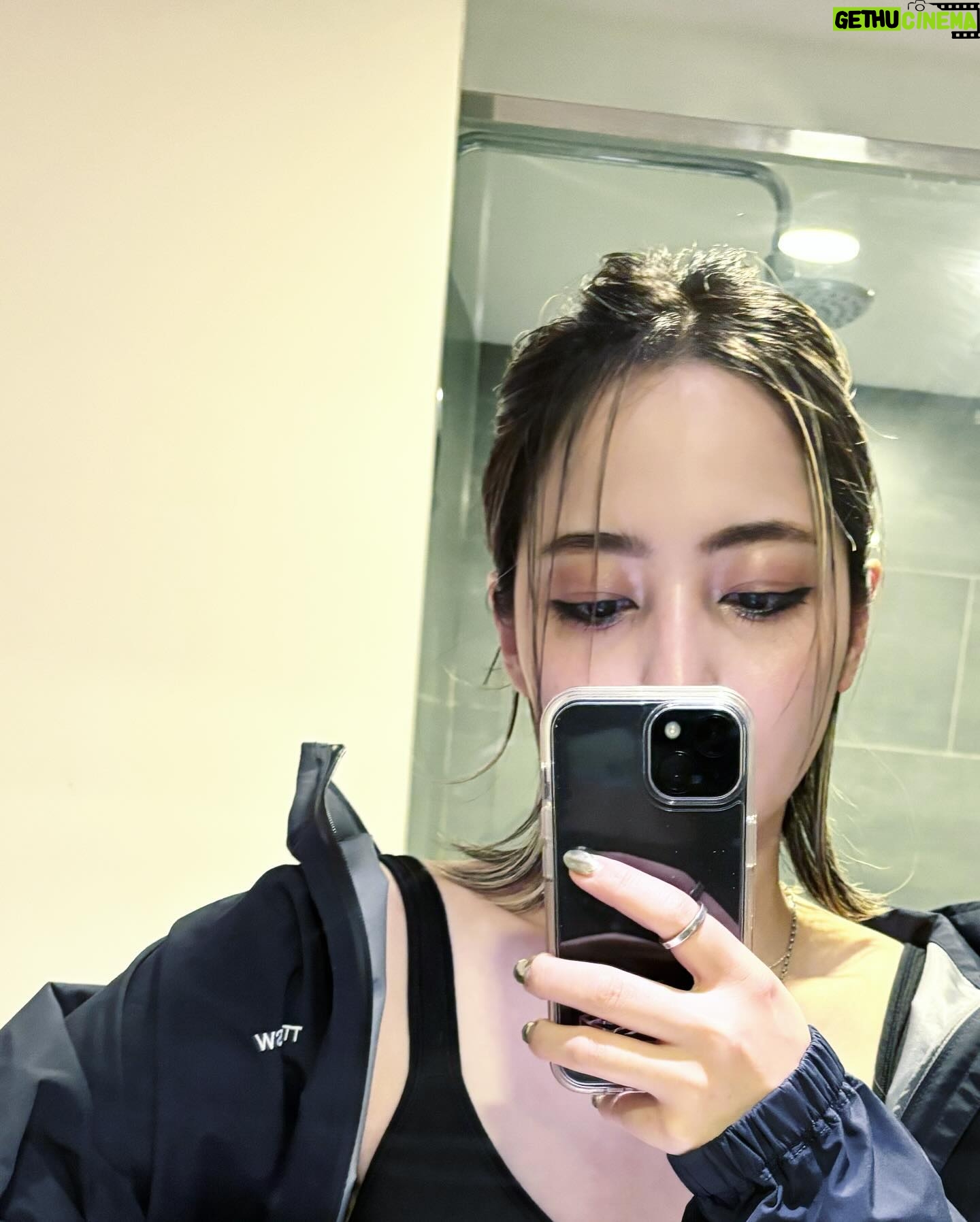 Licaxxx - 6K Likes - Photo Dump in 🇨🇳🇭🇰
1, ready for @all_club_ ⚡️
3, 上海蟹 in Shanghai🦀❤️
4, @axis.chengdu 🪩
5, 三星堆博物館💫
6, Sci-fi city Chengdu 🌃
7, Killer Hot Pot in 四川🔥
9, Shrimp dumplings noodle🍤
10, chillin’Hong Kong cruise ⛴️