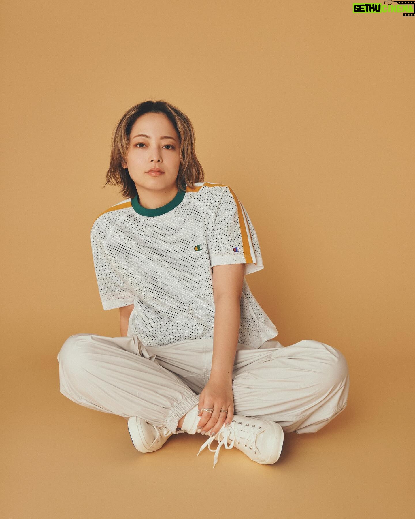 Licaxxx - 3 Likes - @champion_japan @fashionsnapcom の特設ページにチャンピオンのTシャツをきて登場してます。私は特にバスケフィーリングな2枚を!🏀
バスケといえばそろそろプレーオフシーズンなんで激アツ時期。あなたはどこを応援してる?📣
#champion #チャンピオン #Tシャツ #PR