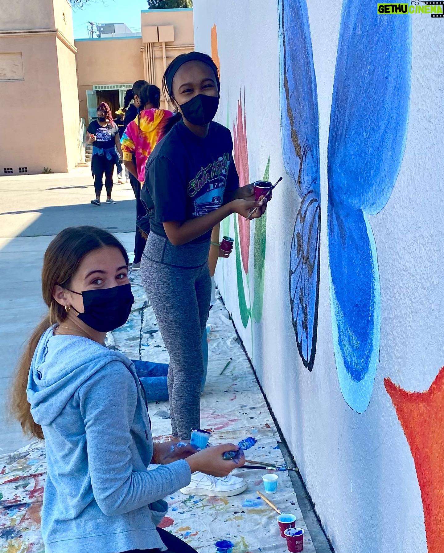 Lidya Jewett - 3 Likes - helping put a library where there was none. 9000 books and beautiful murals. so so excited for the students at @cechs.asb in Compton.