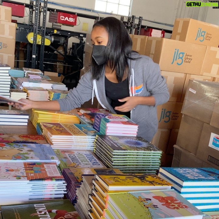 Lidya Jewett - 3 Likes - 13,000 books. I love spending my Saturdays filling libraries with books for underserved schools in Los Angeles with @accessbooksca. link in my bio for more information on how to help.