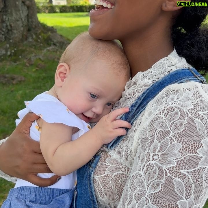 Lidya Jewett - 3 Likes - gotta get the young one started on miley cyrus as soon as possible, it’s my duty as an aunt