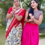 Likitha Murthy Instagram - Just looking like a wow🌸 Going with a trend😬 . . . . . . . @likitha_murthy_15 #reelsinstagram #reelsvideo