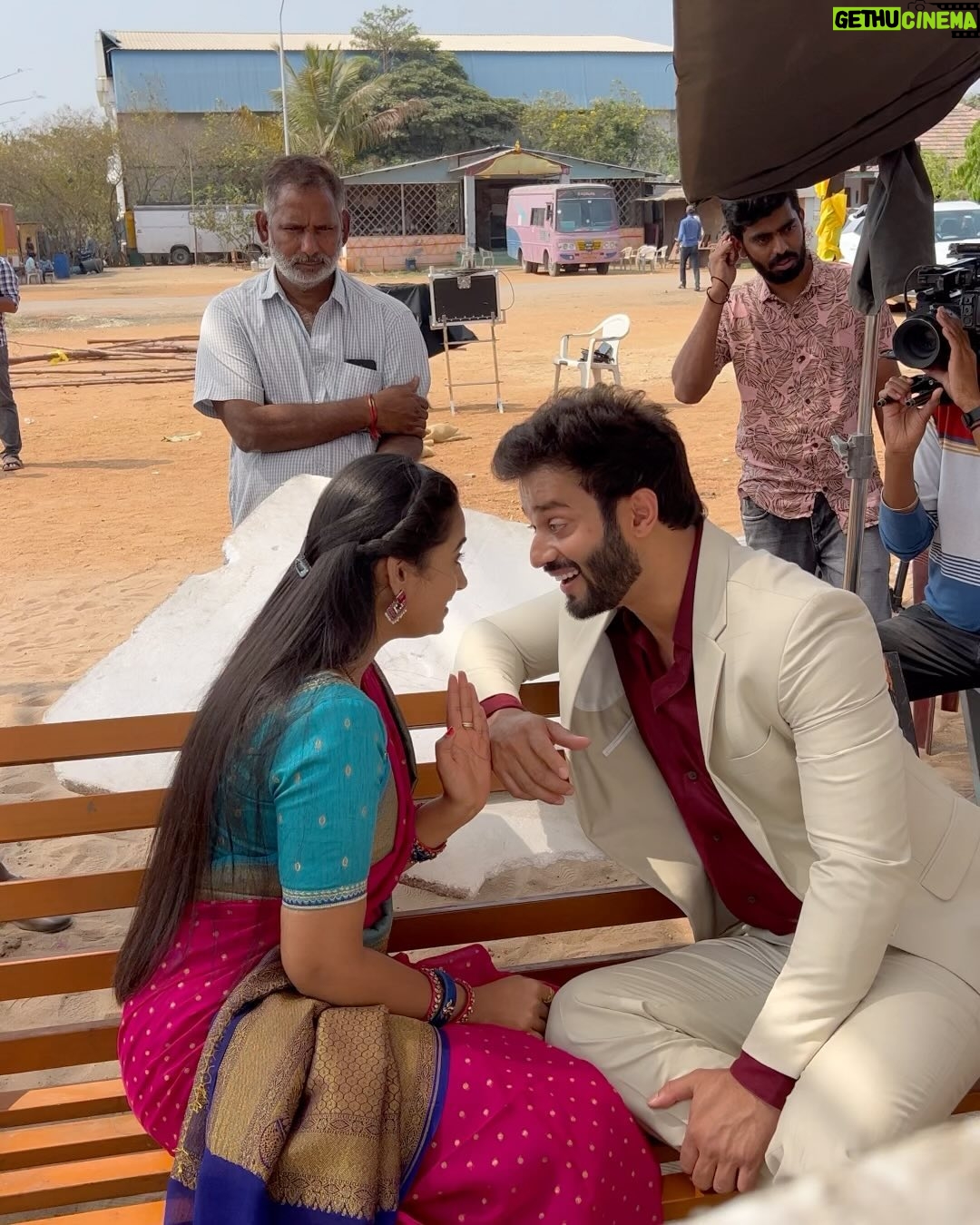 Likitha Murthy - 8.5K Likes - Thanking post🌸🌸
All i can say is……. I miss being Eshwari❣️
Thank you all ❣️🌸
@zeetelugu