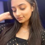 Likitha Murthy Instagram – Warm girl in a cold city….🖤