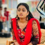 Likitha Murthy Instagram - Candid….🥰🥰 Pic1>> when you are hungry🥺 Pic2>> when ordering ur fav dish🤭 Pic3>> when u taste ur fav dish😋 Pic4>> when u done eating 😁 Pc: @shabeena_actress #rajeshwarivilascoffeeclub