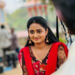 Likitha Murthy Instagram - Candid….🥰🥰 Pic1>> when you are hungry🥺 Pic2>> when ordering ur fav dish🤭 Pic3>> when u taste ur fav dish😋 Pic4>> when u done eating 😁 Pc: @shabeena_actress #rajeshwarivilascoffeeclub