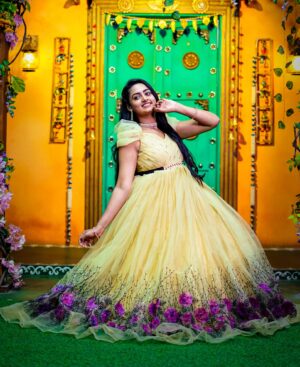 Likitha Murthy Instagram - Beautiful customized gown by @peddis_couture ❤️❤️thank you 💕
Rental gowns available 
DM them @peddi_meghana_
📸: @klfilmstudio 

#designerwear