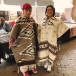 Lila Downs Instagram - Gabanes de Villa García, en los portales de Zacatecas, que nos ayudaron anoche con el frío y viento de esta hermosa ciudad. Los textiles de México son una belleza y patrimonio cultural. #Zacatecas #textiledesign #musicamexicana #LilaDowns