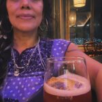 Lila Downs Instagram - Aquí gozando un #flordepiña en 8Temblor con Sur en la piel 🎵🤟🏾en Oaxaca!