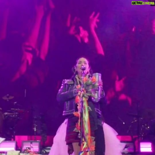 Lila Downs Instagram - Con música y baile, @liladowns llenó la Plaza de Fundadores durante el Festival Internacional #SanLuisEnPrimavera.