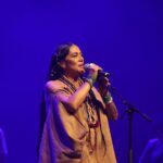 Lila Downs Instagram - #LaLinea24 launched in style with @liladowns at a sold out @barbicancentre last night. 🇲🇽 La Jefa backed by her beautiful band performed a set from down the ages. Fantastic opening from London’s own @mariachilasadelitas La Linea continues tonight with @anatijoux @montaneramusica at @villageunderground Tickets available at @lalineafestival & at the door ☀️ #liladowns #barbican #lalinea24 📸 @rogeralarconphoto & @dosconejo