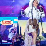 Lila Downs Instagram - Unos años después, regresamos a UK con La Peligrosa. @gsaenz7 @sinuhe.art @rafunchuni @nikkicampbell05 @luisguzmanmusic @elbeatdelprimo @josh.deutsch 10.04 en Oxford con @skoll.foundation 12.04 en Londres con @barbicancentre Nos vemos en unos días 🤟🏾. 📸: Damián Rafferty 📸: @lulurdapilleta #LilaDowns #UK #SkollFoundation