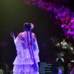 Lila Downs Instagram - Agradezco a toda la gente que ha acudido a esta gira de #LaSánchez. Han sido días hermosos y llenos de alegría. 💕 Gracias a La Misteriosa @leonardosoqui @angel_chacon_crisantos @paty_pinon_ @buzzurrogiovanni @humberto_sanabria87 @moisesgarciaes @soymariosaavedra @ulisesviolinista por su entrega. Al crew del behind the scenes y a todo el equipo que hace posible que nuestra música llegue lejos. Gracias @alexzeeviphotography por tu trabajo tras el lente. Nos vemos pronto! 🤟🏾