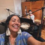Lila Downs Instagram - Hoy tenemos visita en el estudio: @rodrigocuevasg 🇪🇸 🤟🏾🤟🏾
